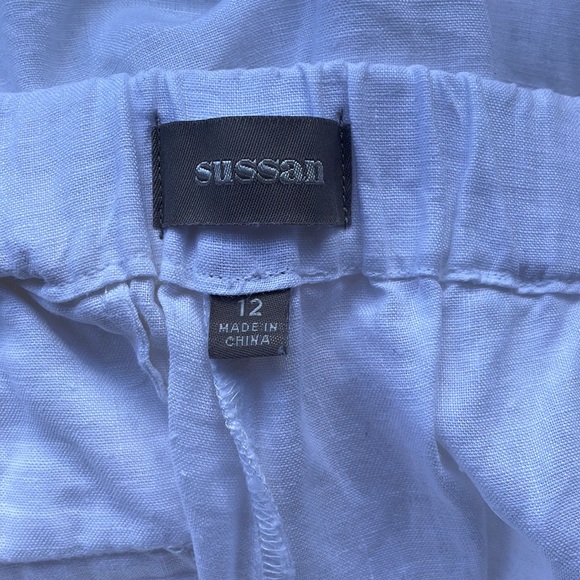 Sussan linen pants 3/4 tapered length side splits at ankles White Elastic waist. - Picture 2 of 8